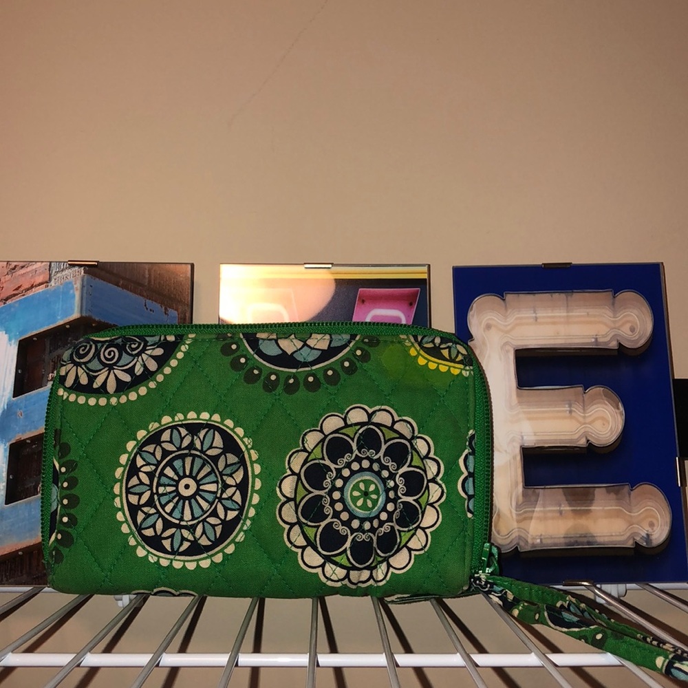 Vera Bradley medium handbag